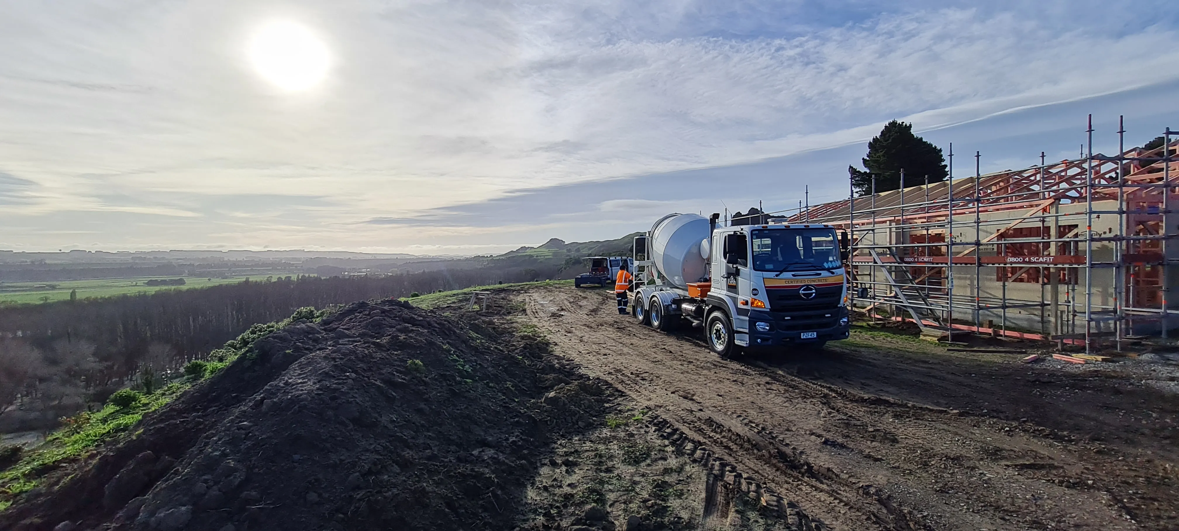 Concrete mixer truck with ENERVA™ eAgitator kit on site